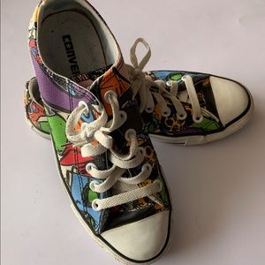 Women’s Converse All Stars size 8 Multi colored